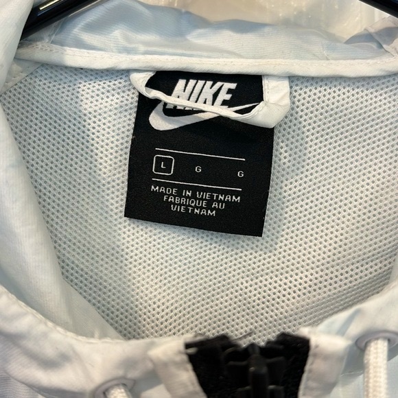 Nike Windrunner Hooded Jacket - Picture 3 of 4